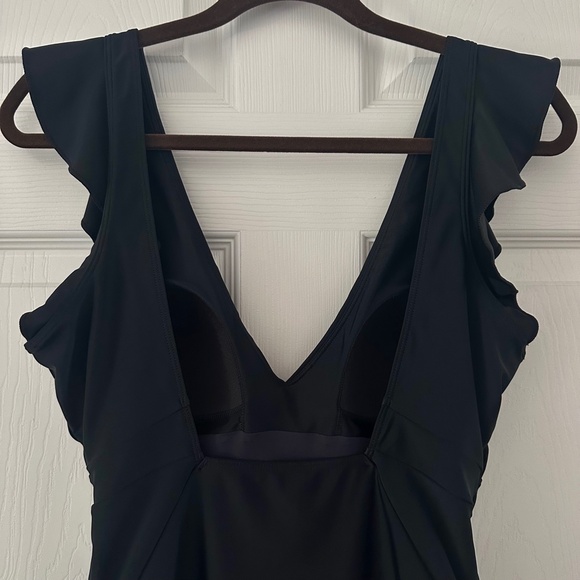 Summersalt The Ruffle Backflip One Piece Swimsuit Black Women's Size 6 - Picture 7 of 13